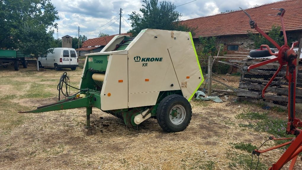 Продавам сламопреса