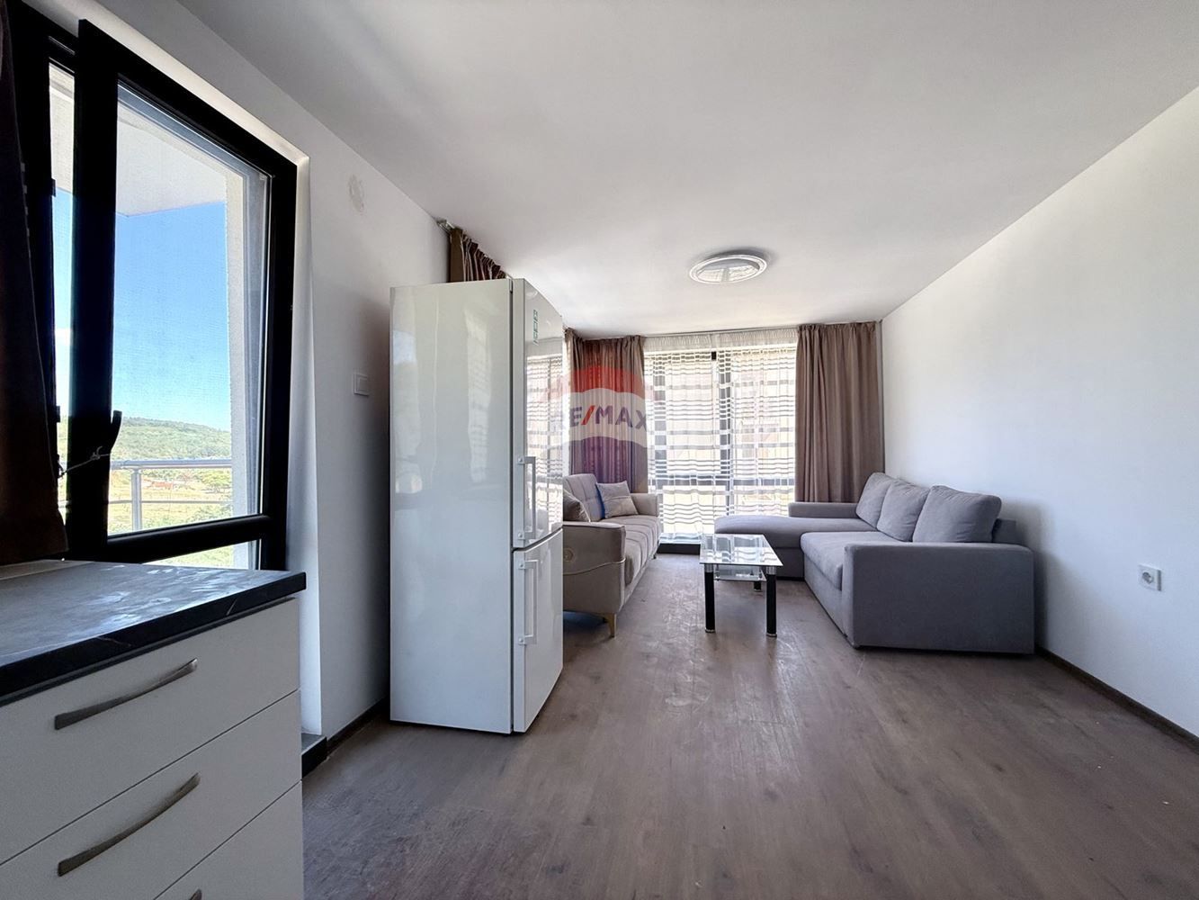Панорамен апартамент с две спални за продажба, кв. Виница, гр. Варна,