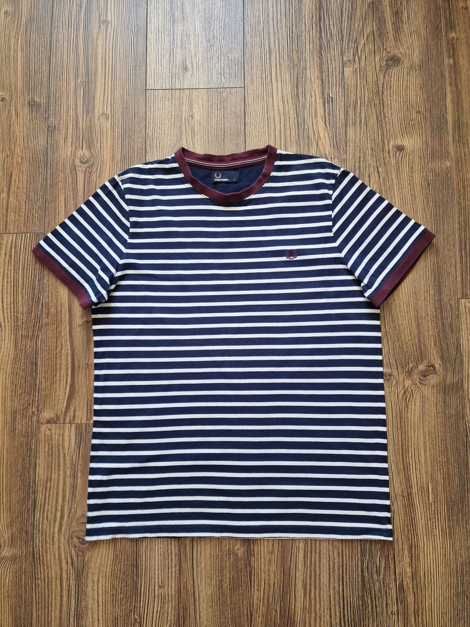 Страхотна мъжка тениска FRED PERRY размер L
