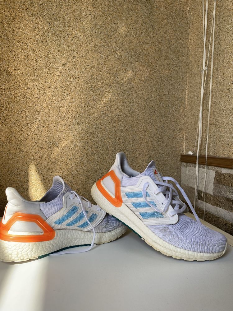 adidas Ultra Boost 20