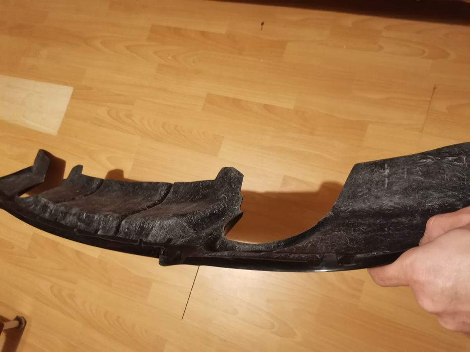 Difuzor bara spate BMW Seria 3  E92 E93  model 355i M performance