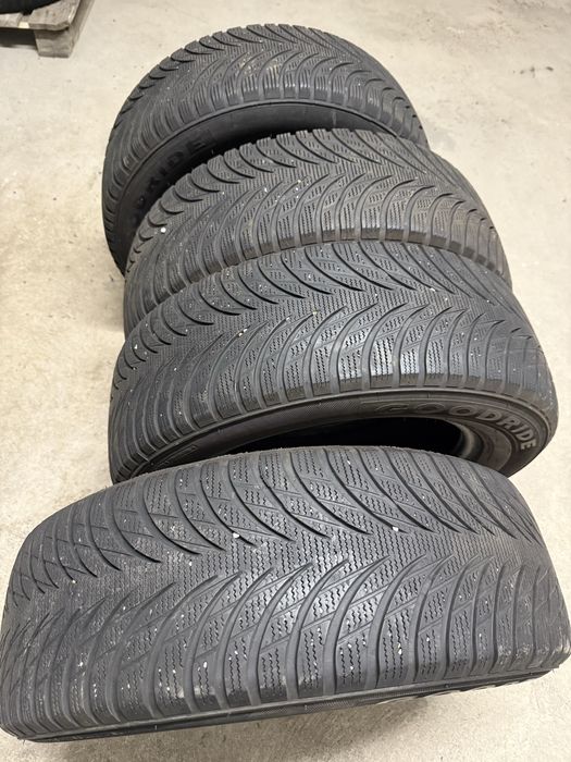 Anvelope iarna (Duster) Semperit 215/65/16 DOT 2019