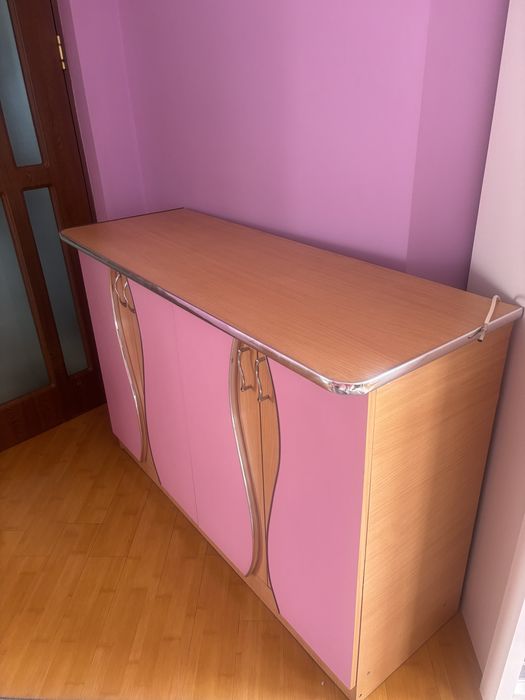 Comoda/dulap roz