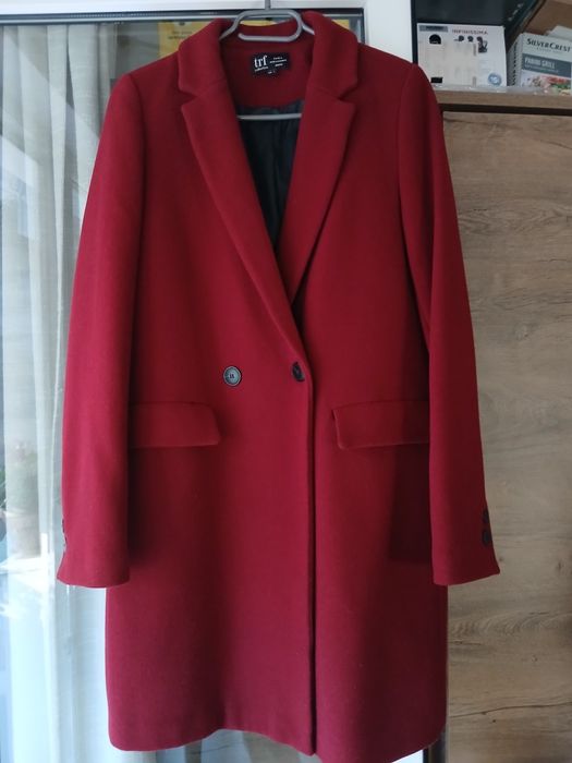 Vand palton de calitate Zara