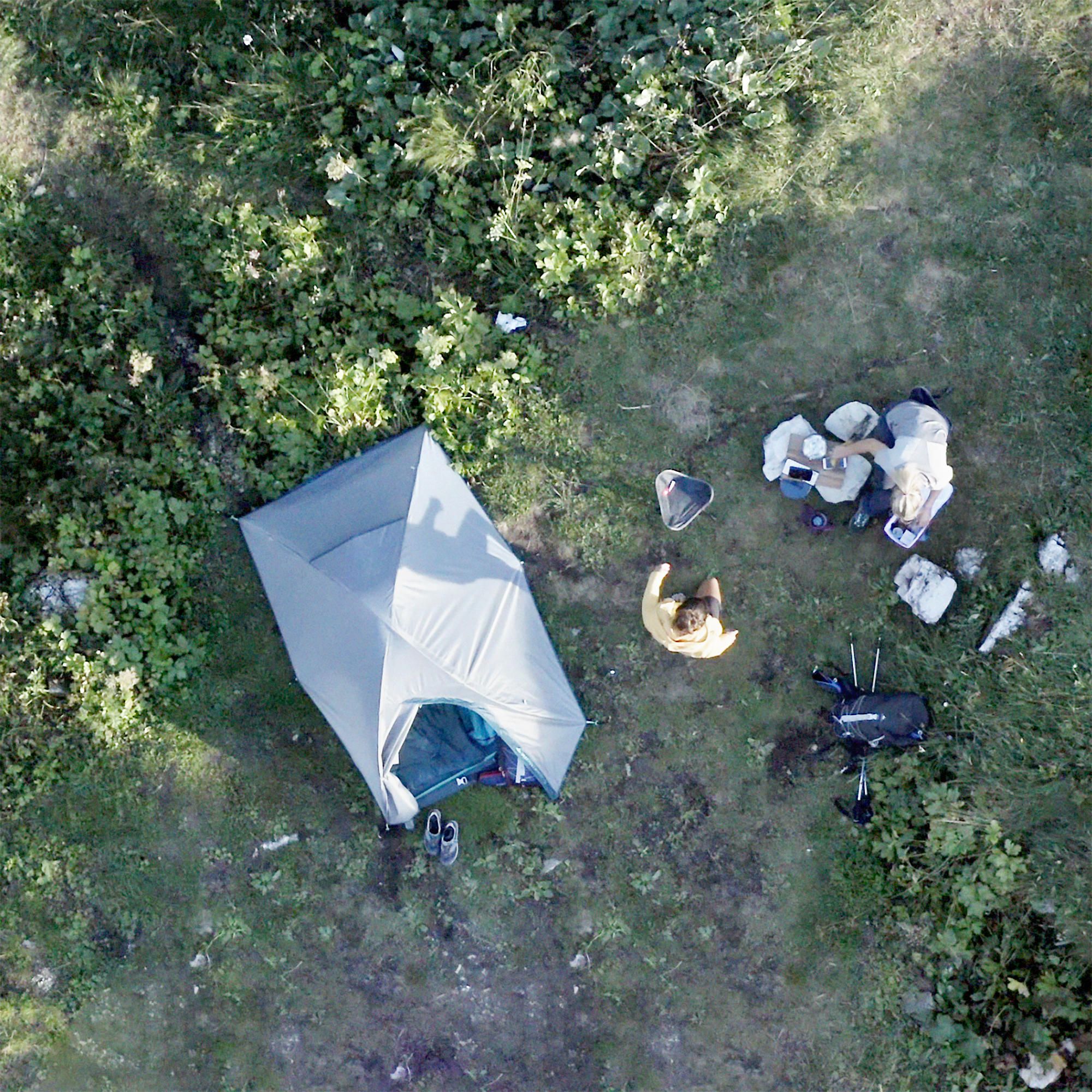 Cort Camping Mh100 2 Persoane - No - produs resigilat (nou) Decathlon