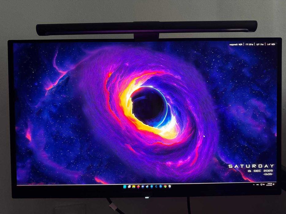 Продаю AOC 27" QD-OLED, 240 Гц — топовый монитор для игр