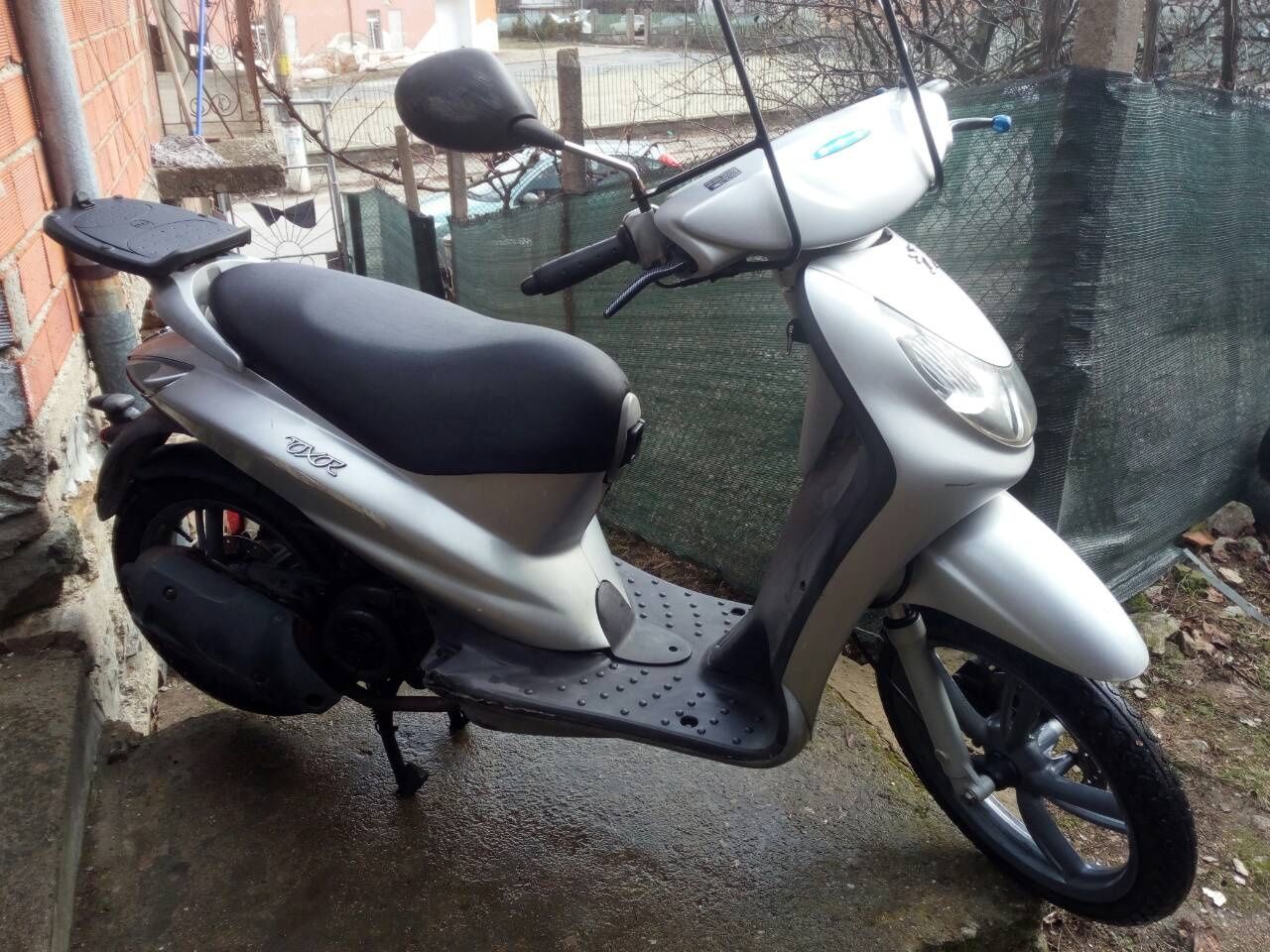 Пежо Луксер 125 Peugeot Loxoor 125