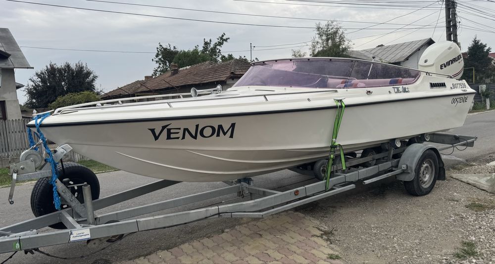 Barca Tullio Abbate sea star 19 motor evinrude 300 cai