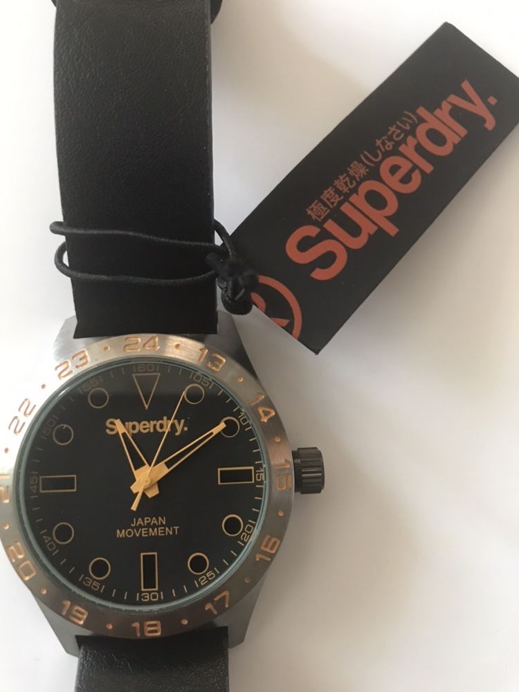 Superdry часовник НОВ