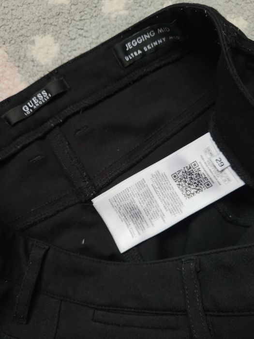 Pantaloni Guess M