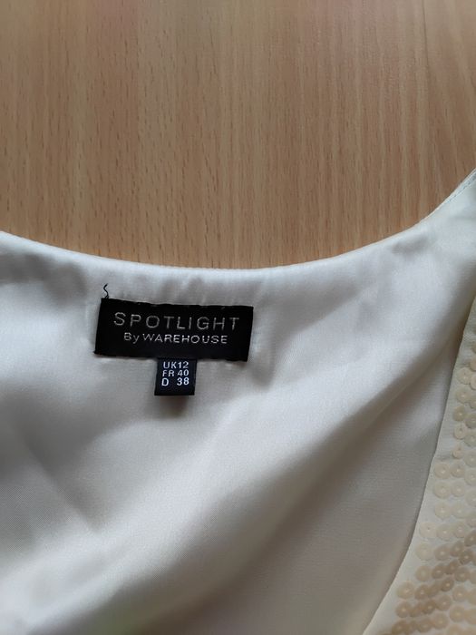 Две Официални рокли