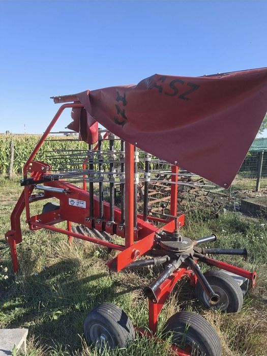 Vand utilaje agricole, plug,remorca,presa balotat, grebla