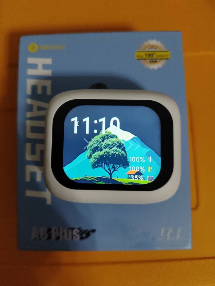 Продам новые наушники с экраном Headset A8 Plus