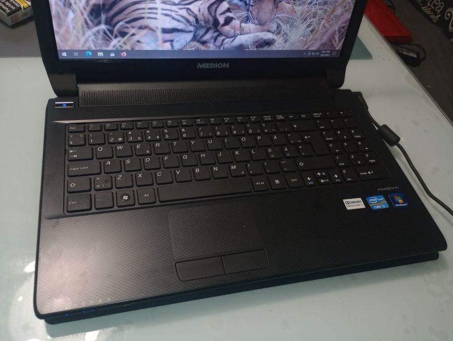 Medion E6227, Intel Core i3, Bluetooth,8 gb ram,500 gb, Office
