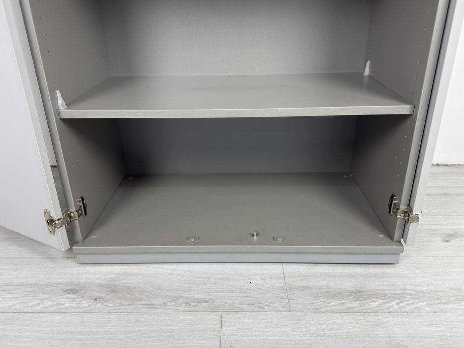 Практичен шкаф за съхранение на папки, книги и други матрияли