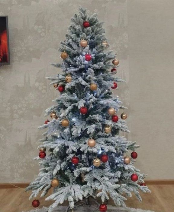 Новогодняя ёлка Северная