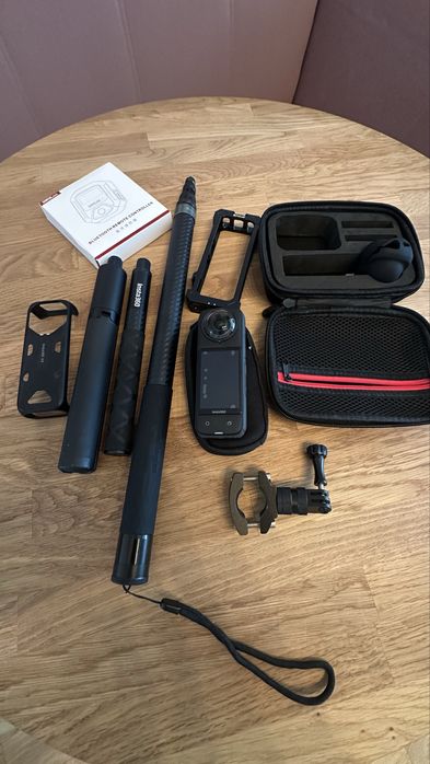 Insta 360 X4 + Accesorii
