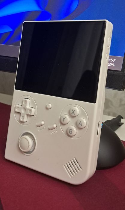 Приставка Anbernic rg40xx v