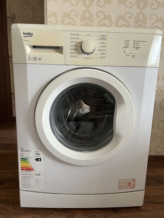 Стиральная машина Beko WKB-51001M 5 кг, работает отлично