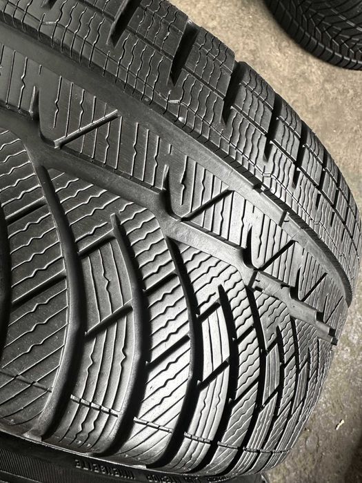2 Anvelope Iarna 235/50 R17 100V MICHELIN Pilot Alpin 4