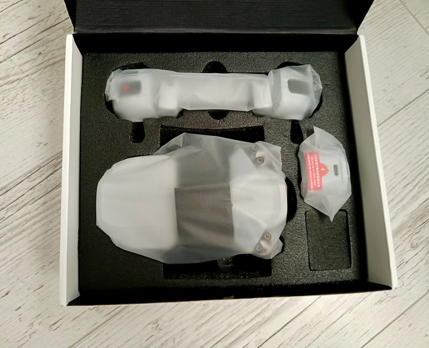 Noua Drona Potensic Atom,ghimbal 3 axe, 2 baterii,GPS,geanta Dji cadou