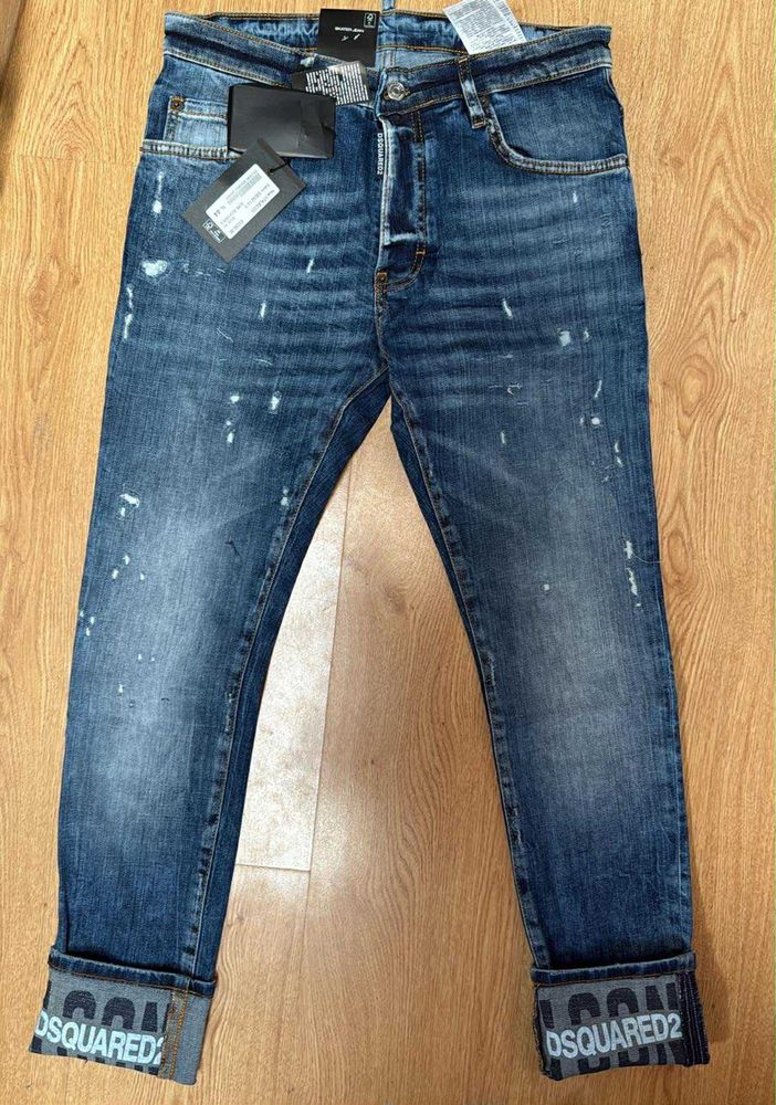 Мъжки панталониEmporio Armani и дънки Dsquared