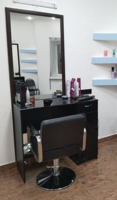 Сдам Парикмахерское кресло