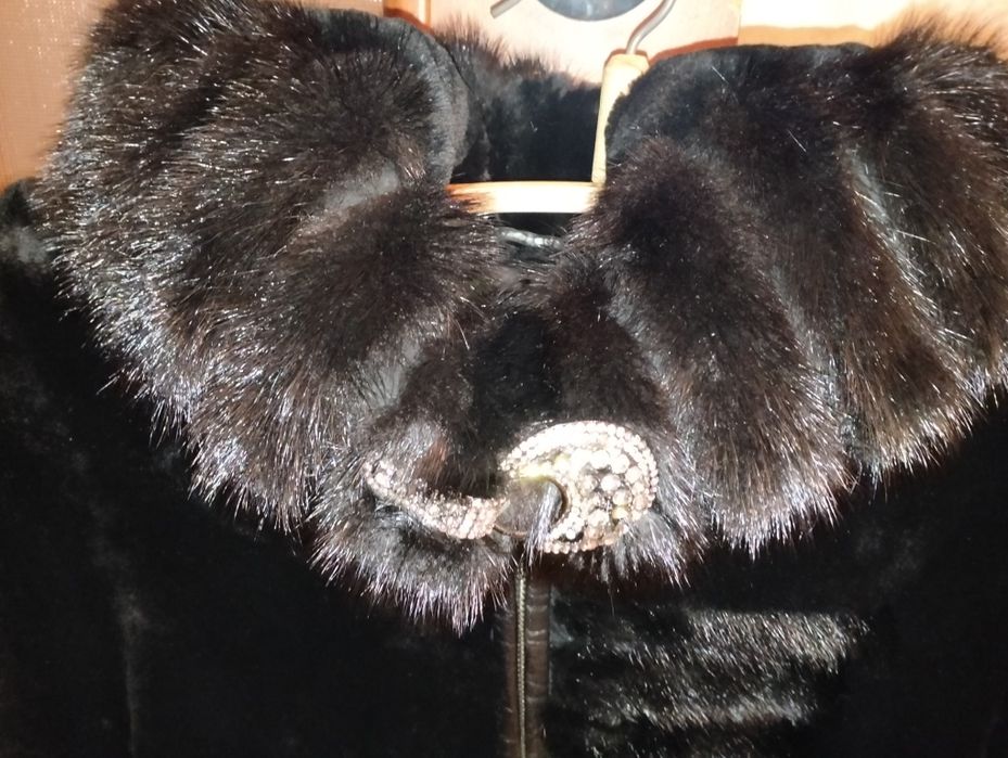 Шуба. Мутон+ норковые вставки