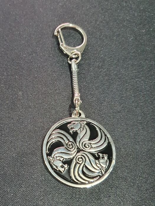 Оригинальный металлический брелок БТА Банка — редкий сувенир, новый.