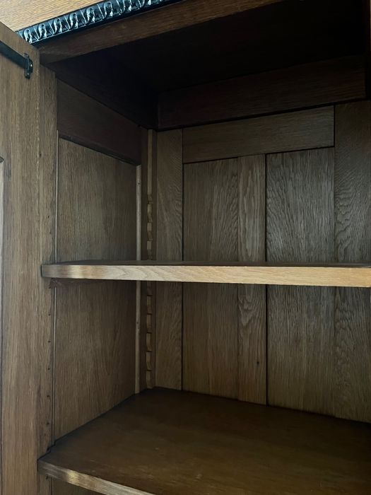 Dulap clasic din lemn masiv