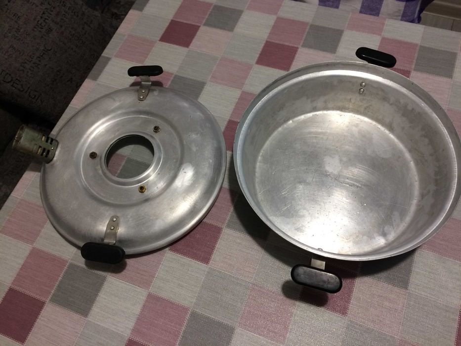 Електрическа тенджера, алуминиева от соца.