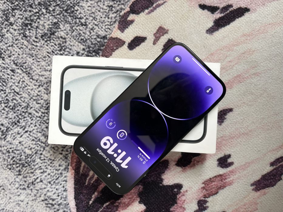 Айфон 15 сатылады