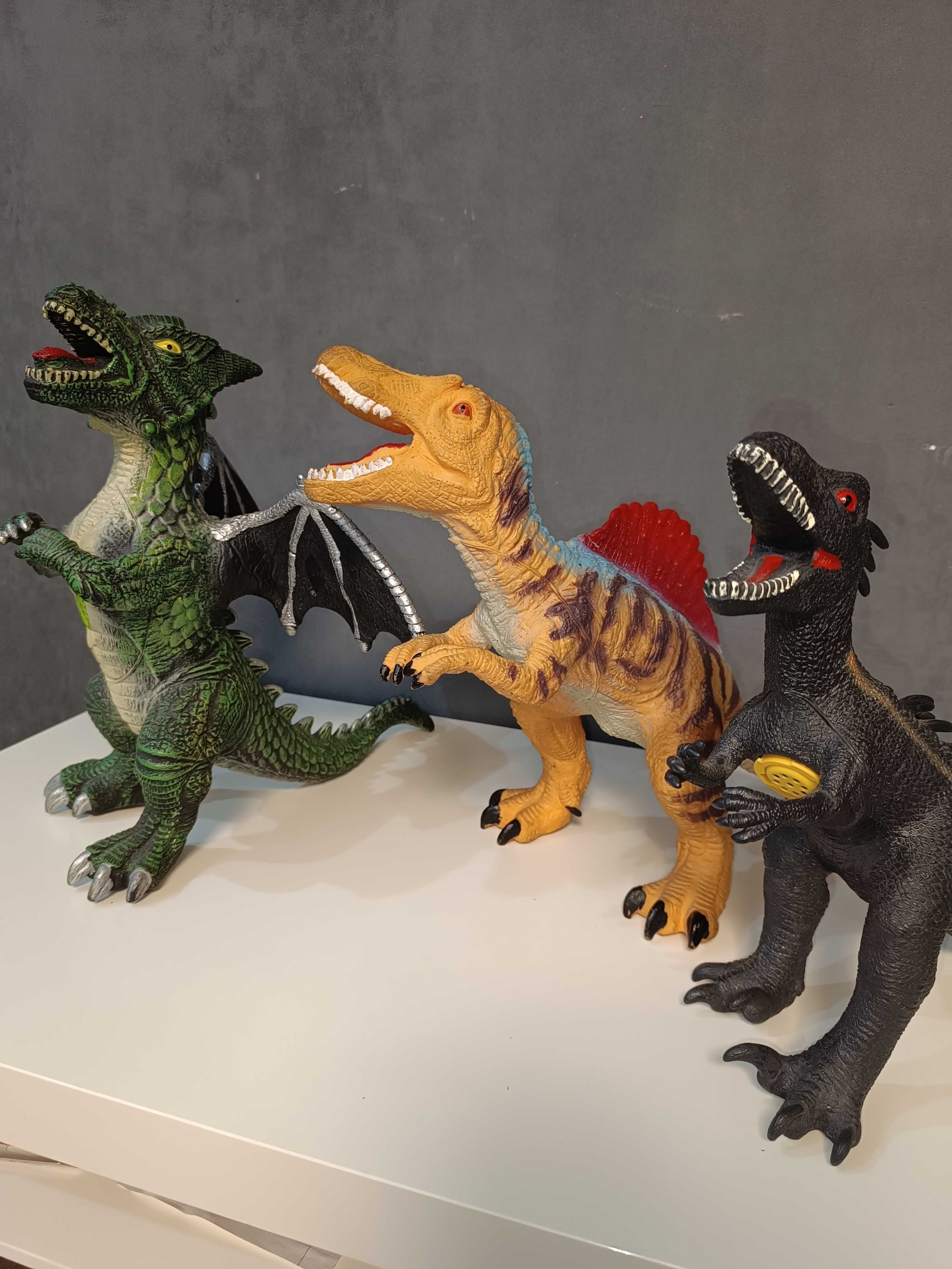 Большие кричащие динозавры