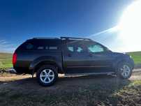 Schimb Nissan Navara D40 pe o basculabila.