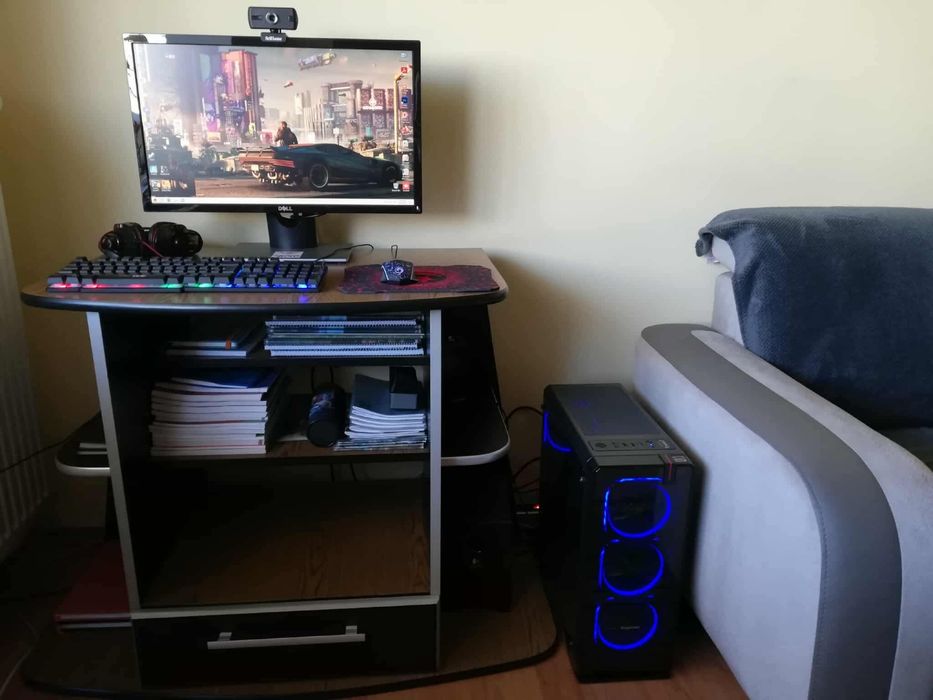 PC Gaming self-built (unitate + monitor)