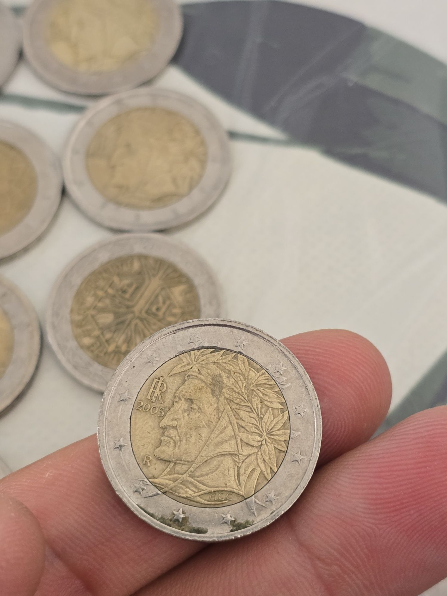Редки монети от 1€ и 2€.