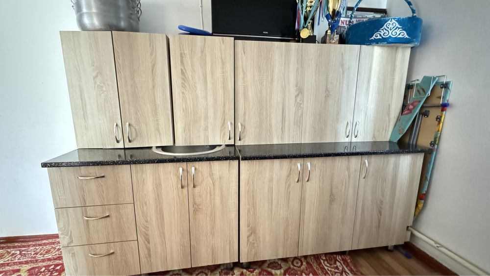 Кухонный шкаф материал ЛДСП