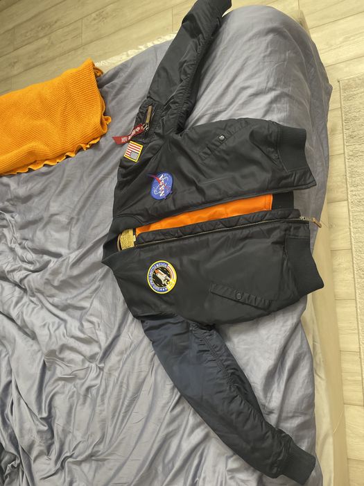 Бомбер Alpha Industries Large Nasa