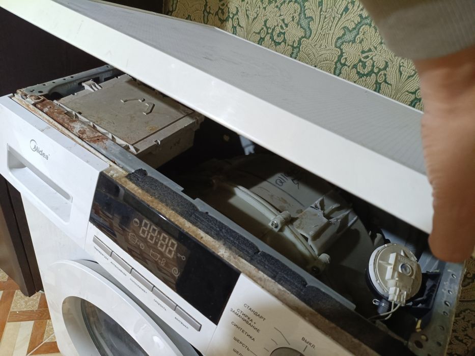 Продается не рабочая стиральная машина