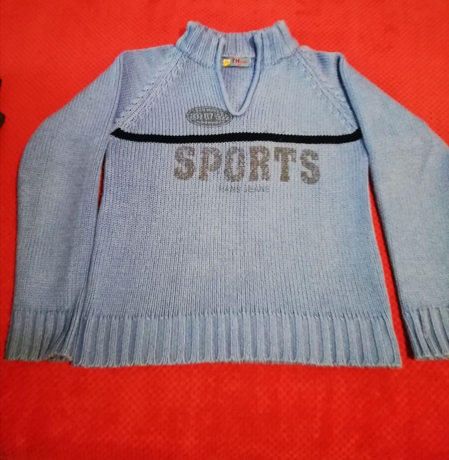Blugi și pulovere pentru băieți, diferite modele