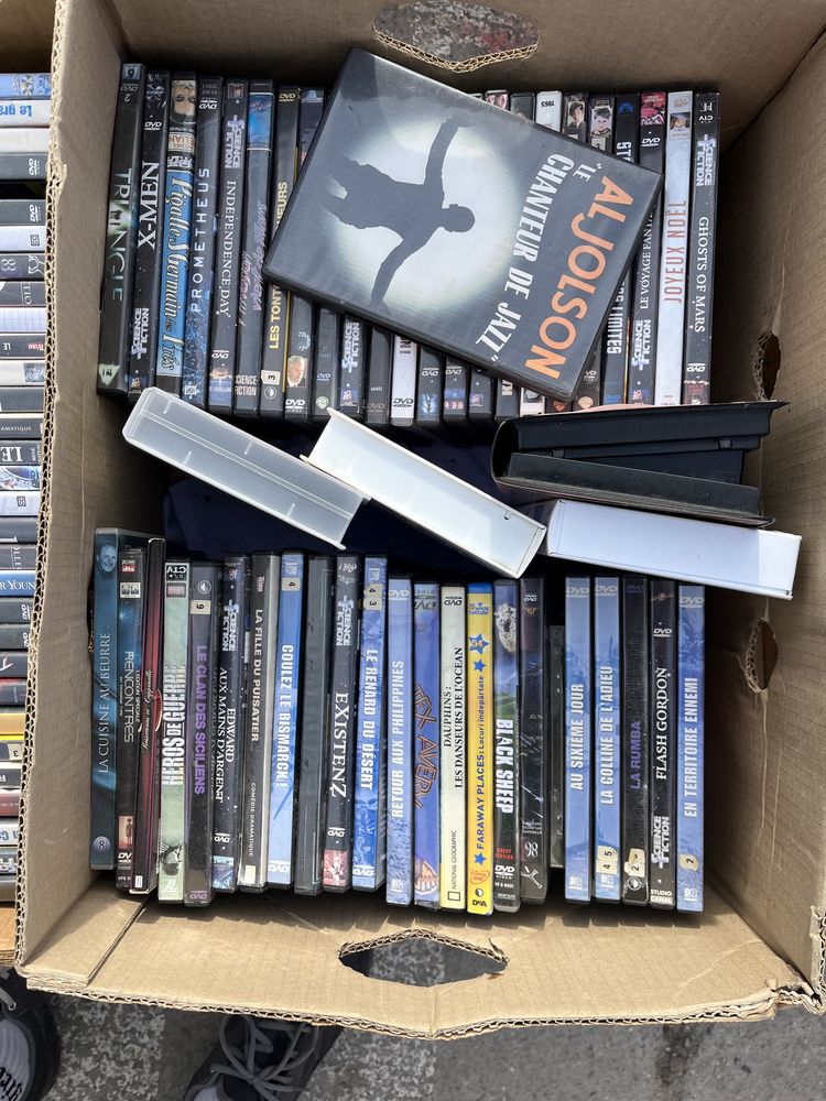 vand cd-uri cu filme angro