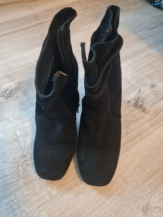 Ghete piele intoarsa