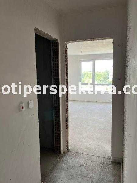 Продава се Тристаен апартамент в Пловдив, Кючук Париж - 103 кв.м за 788 €/кв.м - Снимка #2