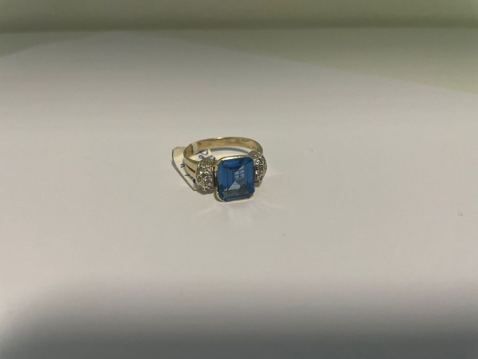 Inel deosebit cu piatra aur 14 k(tec)