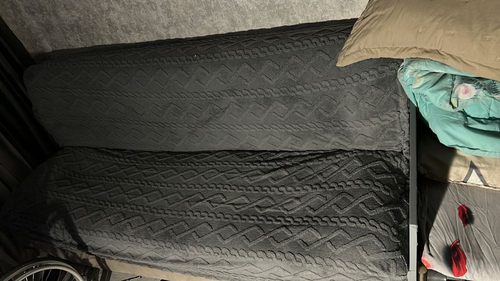 Отдам даром диван