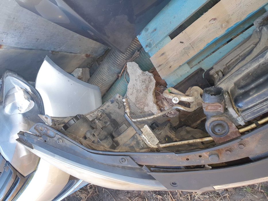 Fata Hyundai I30 capota bara i30 far i30