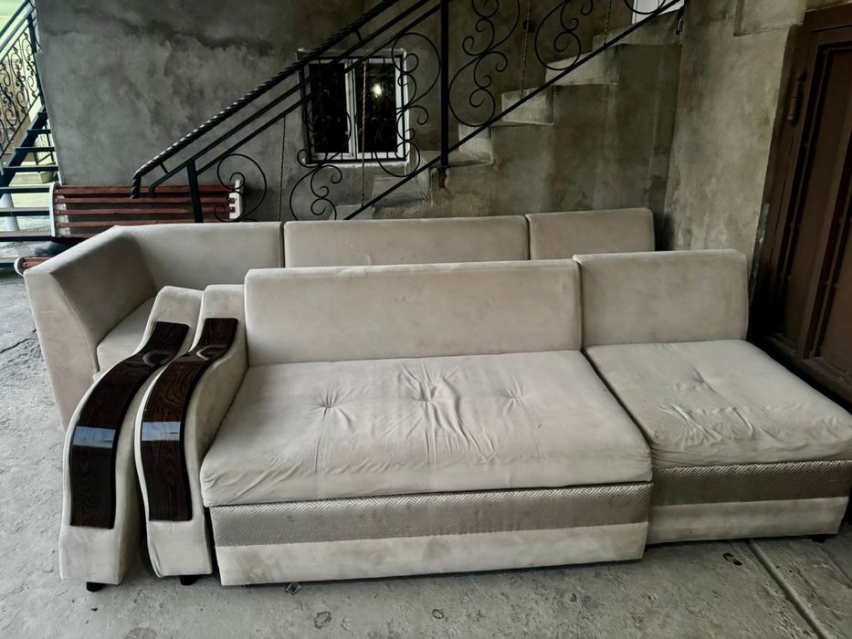 Продается: диван