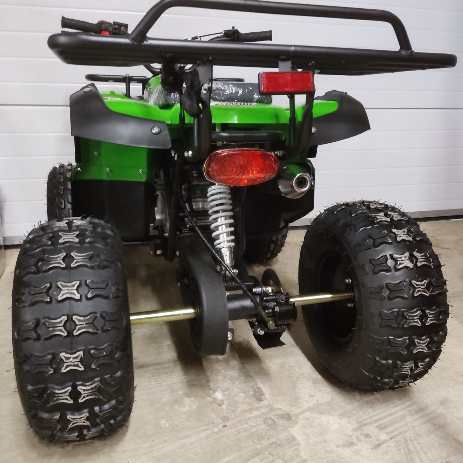 Atv Quad adus din Germania cu motor de 125cc pe benzina in 4 timpi NOU