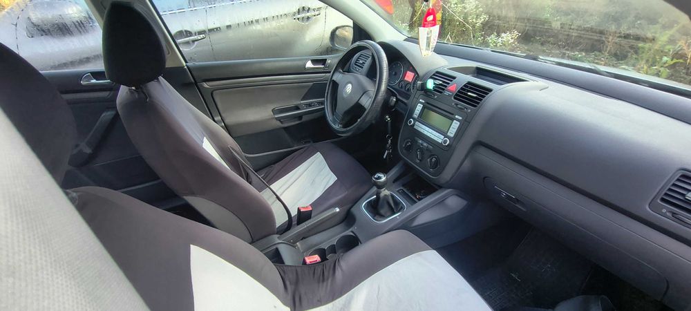 Wolkswagen Golf 5 - functionala - ITP facut - acte in regula
