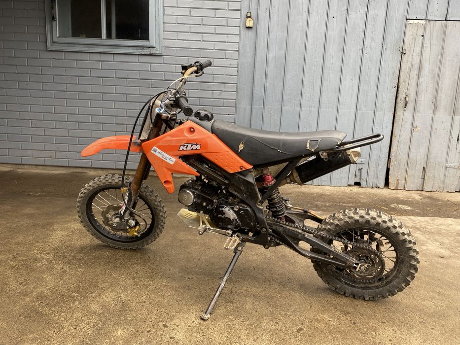 Cross KTM 125 cc. E fuctionabil